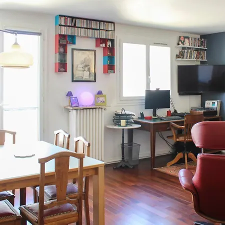 Bright With Balcony - 6 People Appartement Clichy